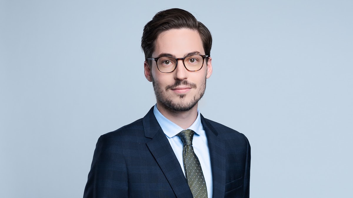 Dr. Julien Royer